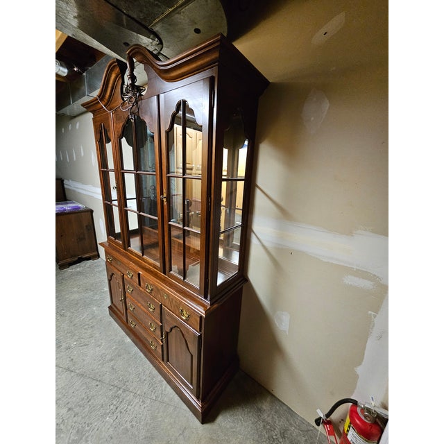 This unit was purchased new in 1985, and has been in our family since then. The unit is actually two pieces. The top unit...