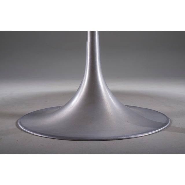 Mid-Century Modern Round Walnut Dining Table with Tulip Pedestal Base, 1960s For Sale - Image 3 of 13