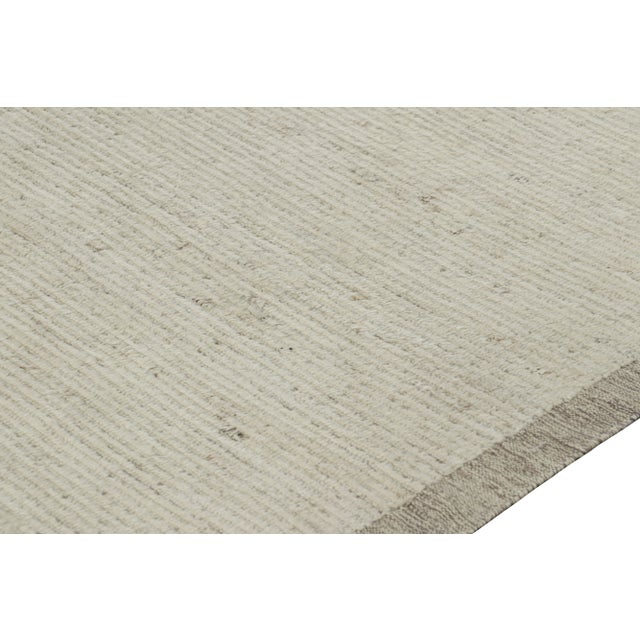 Rug & Kilim’s Oversized Textural Rug in Solid White Tones For Sale In New York - Image 6 of 7