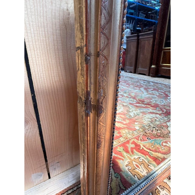 Louis Philippe Mirror with Pediment in Gilded Stuccoed Wood For Sale - Image 9 of 11