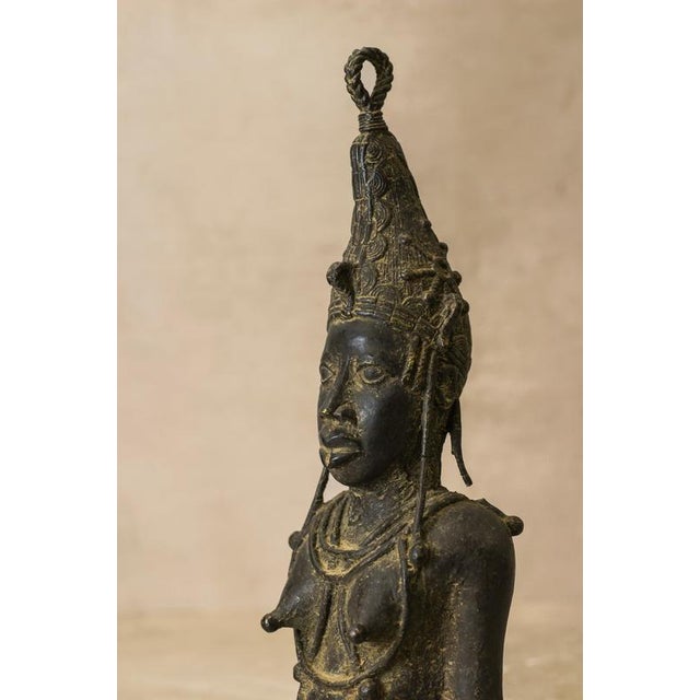 Edo Artist, Benin Bust, Bronze For Sale - Image 9 of 10