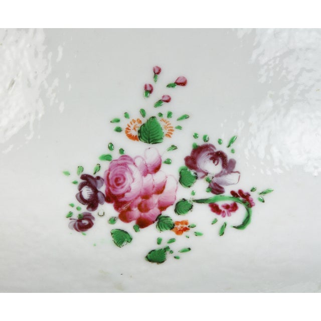 Chinese Export Porcelain Soup Tureen For Sale - Image 4 of 11