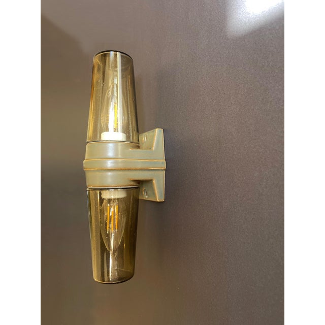 Mid-Century Modern Dark Caramel Double Wall Lamp by Sigvard Bernadotte for Ifö, 1970s For Sale - Image 3 of 9
