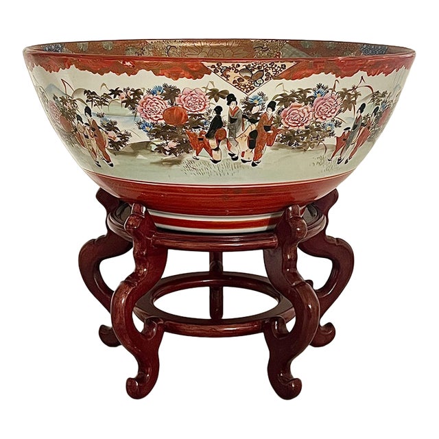 Exhibition Scale Japanese Kutani Porcelain Punch Bowl, Meiji Period, Circa 1880–1900 (Watano) For Sale