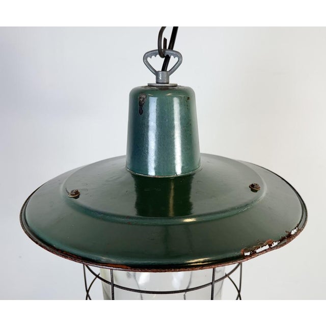 Mid-Century Modern Industrial Green Enamel Cage Pendant Light, 1960s For Sale - Image 3 of 18