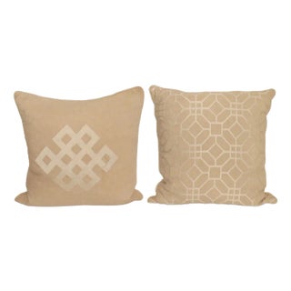 C Wonder Linen Pillows- a Pair For Sale