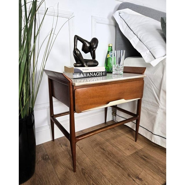 Mid-Century Modern Italian Art Deco Nightstands with Marble Top, 1950s, Set of 2 For Sale - Image 4 of 12