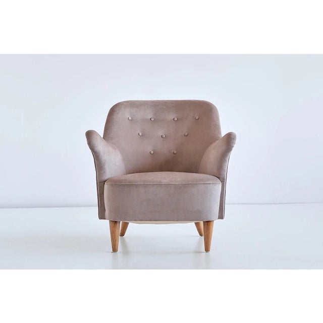 Swedish Taupe Velvet and Elm Armchair by Elsa Gullberg, 1930s For Sale - Image 4 of 12