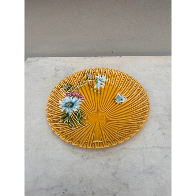 Yellow Majolica Wheat & Butterfly Plate Villeroy Boch.