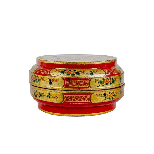 Vintage Chinese Round Lacquered Wedding Box Featuring Dragon & Phoenix With Floral Motif For Sale - Image 4 of 6