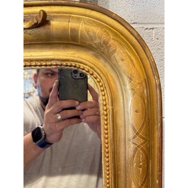 19th Century 19th Century French Louis Philippe Mirror With Crest For Sale - Image 5 of 5