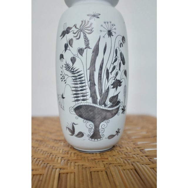Mid-Century Modern 1960s Stig Lindberg Ceramic Grazia Vase For Sale - Image 3 of 10