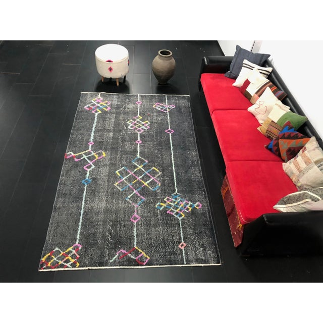 Vintage Geometric Design Pompom Turkish Gray Rug For Sale - Image 11 of 11