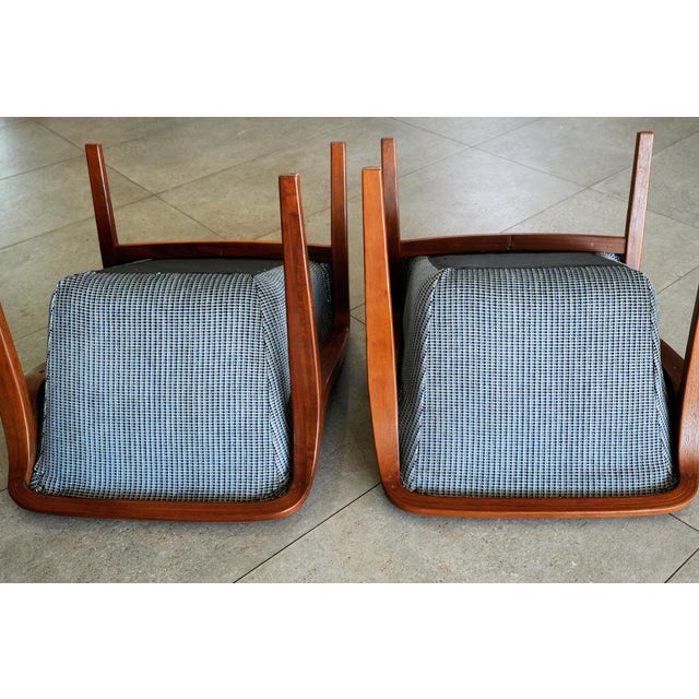Pair of Bill Stephens Knoll Model 1315 Lounge Chairs | Newly Upholstered in Rare Nos Vintage Knoll Kampala Fabric For Sale - Image 13 of 14