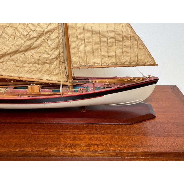 Brown Details Model of a Shore Launched Whaleboat For Sale - Image 8 of 12