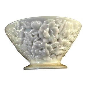Vintage Westmoreland Beautiful Embossed Floral White Milk Glass Bowl