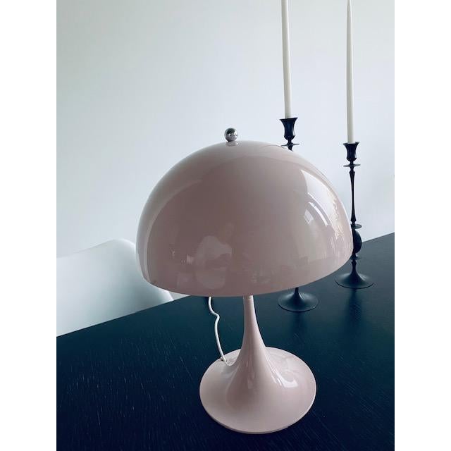 Louis Poulsen Panthella Mini Table Lamp – Pale Rose / Powder Pink (Limited Edition) For Sale In Chicago - Image 6 of 8