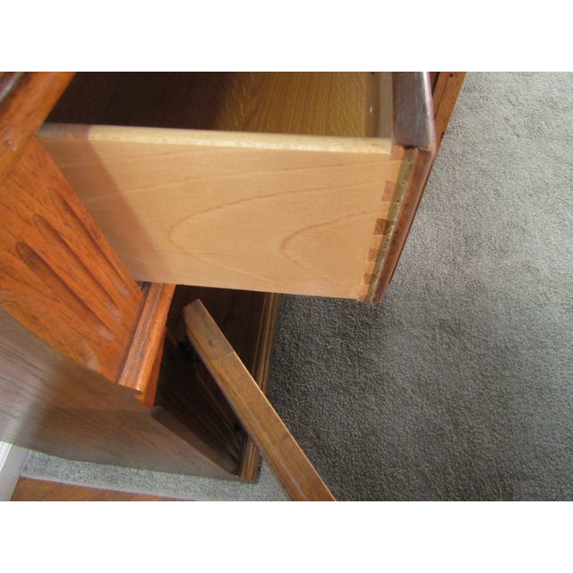 Thomasville Fisher Park Pecan Four Piece Bookcase Unit For Sale - Image 11 of 12