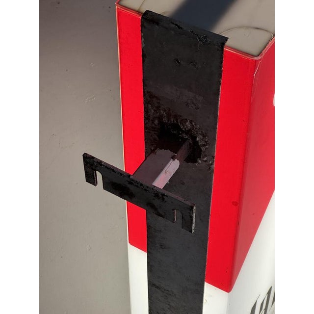 Marlboro Light Box, 1980-1990 For Sale - Image 6 of 18