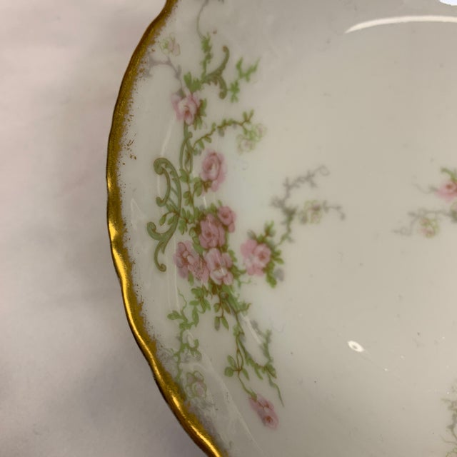 Victorian Mid 20th Century Theodore Haviland French Limoges Tea Cup Setting W/ Saucers and Small Plates, Delicate Sprays of Pink Flowers - Service for 4 For Sale - Image 3 of 11