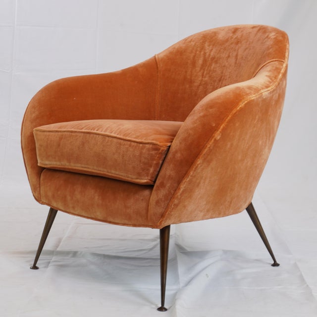 Mid-Century Modern Vintage Italian Mid-Century Modern Style Velvet Lounge Chair (Newly Upholstered) For Sale - Image 3 of 8