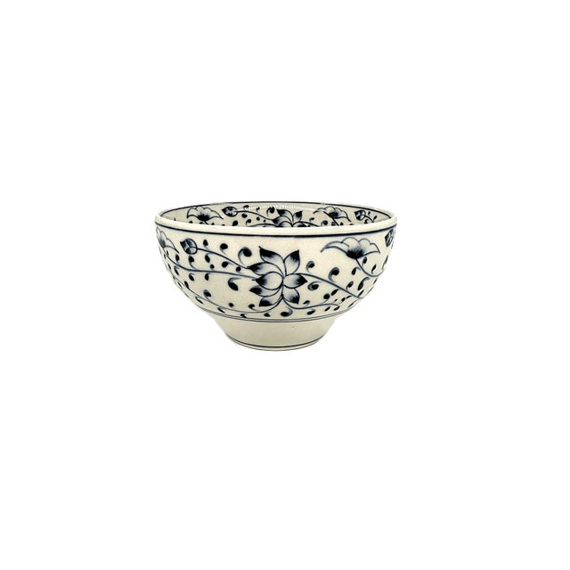 Blue Set of 4 Bat Trang Vietnamese Ceramic Multipurpose Bowls With Hand Painted Blue & White Lotus Motif For Sale - Image 8 of 8