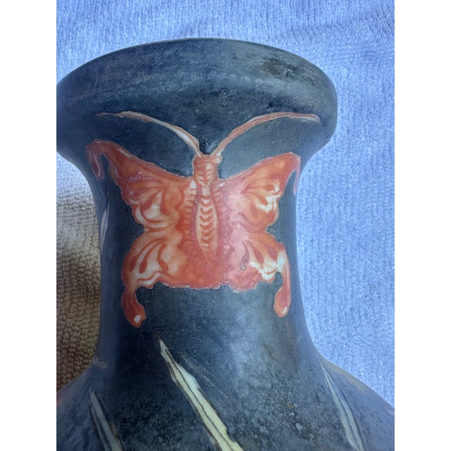 Large Early 20th Century Chinese Famille Noir Porcelain Urn For Sale In Austin - Image 6 of 12