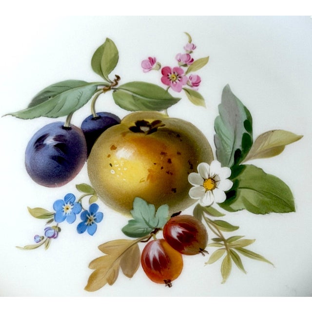 Ceramic Pair 19th Century Meissen Hand-Painted Fruit Cabinet Plates Gilt Scalloped Edges For Sale - Image 7 of 11