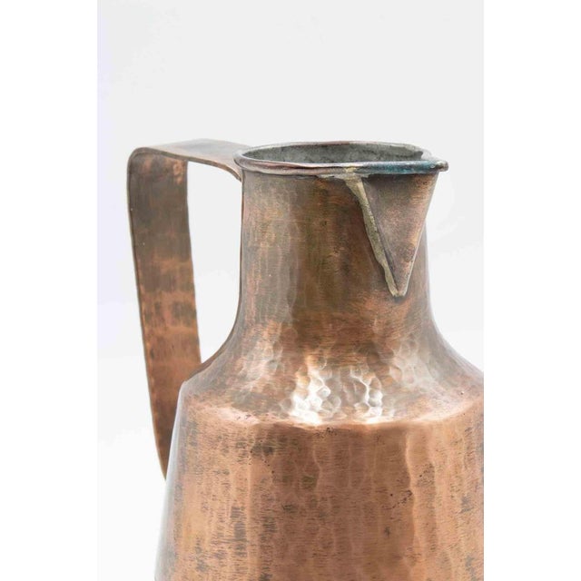 Vintage copper Jug realized by the Bauhaus designer Eugen Zint. Hallmark at the bottom. Very good condition.