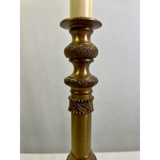 Frederick Cooper Vintage Regency Brass Column Candlestick Holder Table Lamp With Burgundy Floral Shade in the Style of Frederic Cooper For Sale - Image 4 of 10