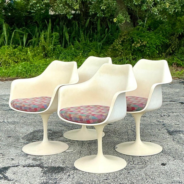 Mid 20th Century Vintage Mid-Century Modern Eero Saarinen Br50 Tulip Chairs - Set of 4 For Sale - Image 5 of 9