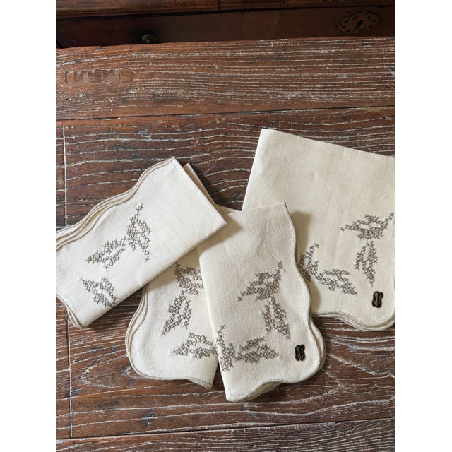 Textile Vintage Mid Century Modern Bucilla All Linen Luncheon Napkins, Drawn Thread Embroidery, Scalloped Edges - Set of Four For Sale - Image 7 of 10