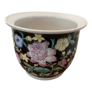 Vintage Chinese Hand Painted Family Noire Porcelain Jardiniere/Cachepot For Sale