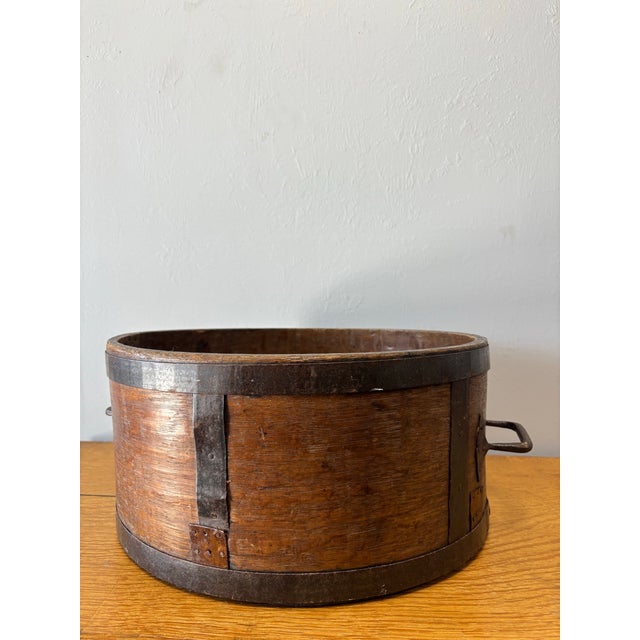 19th Century English Oak and Cast Metal Dry Grain Measure For Sale - Image 4 of 9