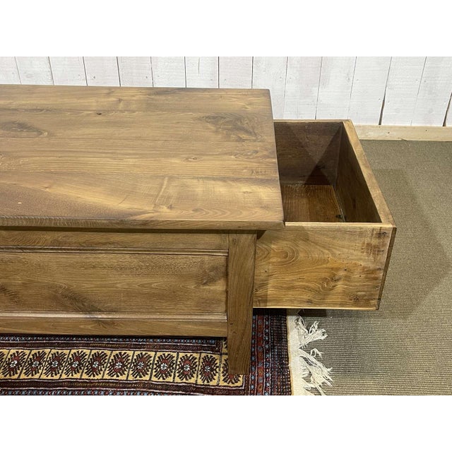 Early 20th Century Chestnut Coffee Table with 2 Drawers For Sale - Image 4 of 18
