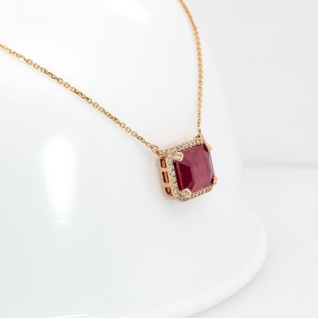Ruby Pendant Necklace With Attached Chain, Natural Diamonds Halo: Solid 14k Gold For Sale In Columbus - Image 6 of 7