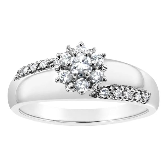 Half Carat Diamond Engagement Ring 14k White Gold, Size 9 For Sale