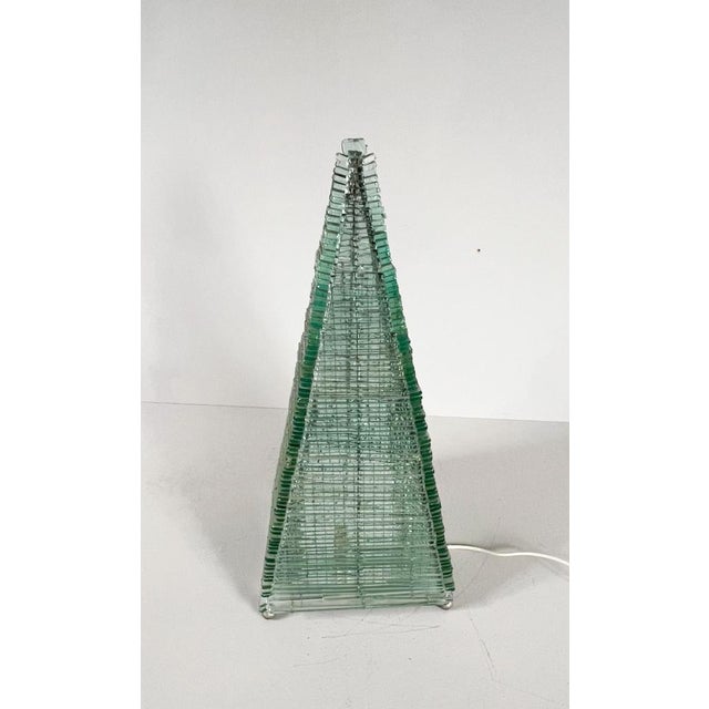 Sculptural Pyramid Table Lamp in Glass, France, 1970s For Sale - Image 9 of 18