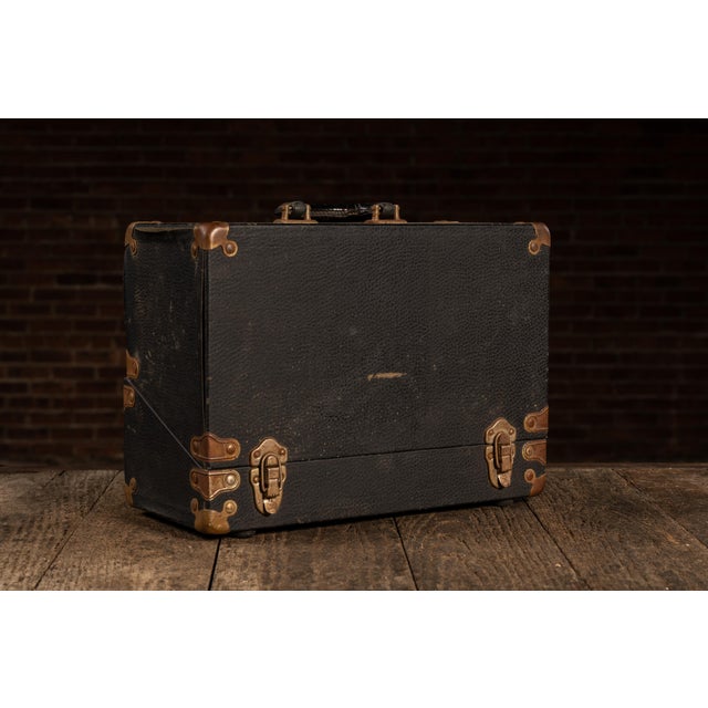 Cream C. 1950 Salesman Sample Dahlberg Coin-Op Pillow Radio in Case For Sale - Image 8 of 11