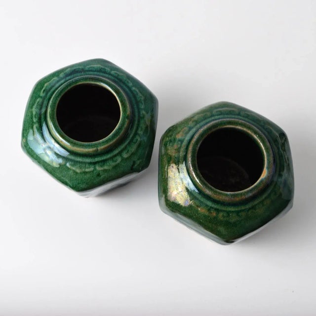 Chinese Green Glazed Shiwan Pottery Jars, 1890s, Set of 2 For Sale - Image 3 of 7