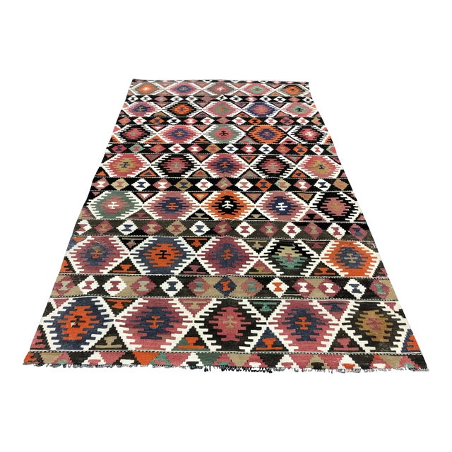 1960s Vintage Turkish Rustic Handwoven Kilim Rug- 4′11″ × 8′10″ For Sale
