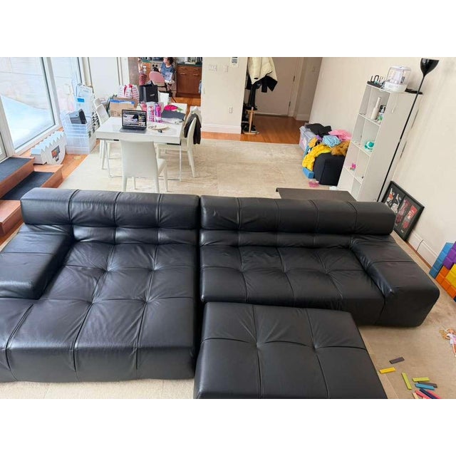 B&B Italia Black Leather Tufty Time Sofa Attributed to B&b Italia For Sale - Image 4 of 4