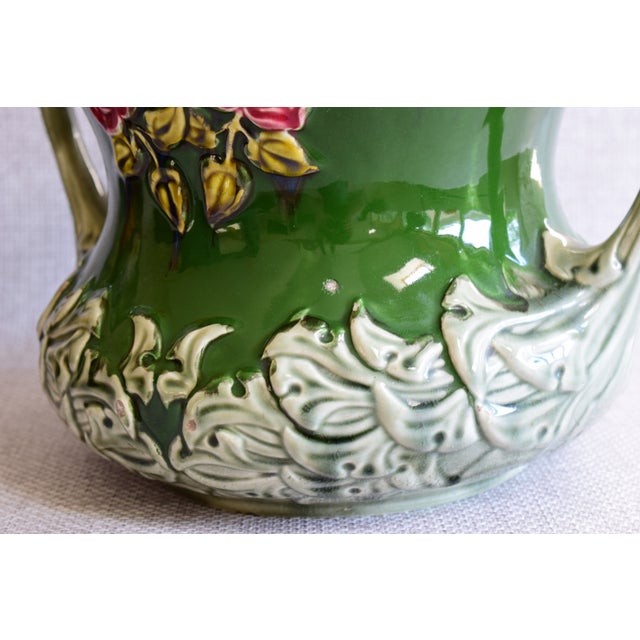 Barbotine Camellia Planter rom Onnaing, 1900s For Sale - Image 3 of 9