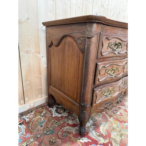 Louis XV Style Chest of Drawers from Nîmes in Oak For Sale - Image 4 of 11