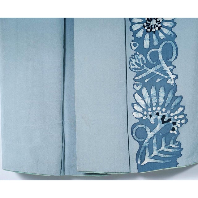 Elegant Vintage Japanese Silk Kimono with Shibori Band Design For Sale In Atlanta - Image 6 of 13