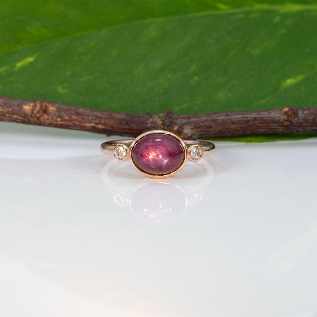 2020s 3.2ct Star Ruby Cabochon Ring With Earth-Mined Diamond Accents in Solid 14k Gold, Size 6.75 For Sale - Image 5 of 9