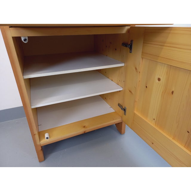 Vintage Pine Storage Unit by Charlotte Perriand for Les Arcs, 1970s For Sale - Image 11 of 18