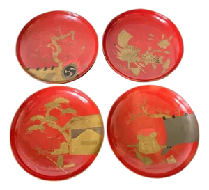 Set of Four Japanese Maki-e Lacquered Pedestal Dishes