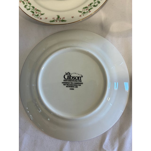 Vintage Gibson Everyday "Christmas Holly" Cup and Saucer Set of 6 For Sale - Image 9 of 11