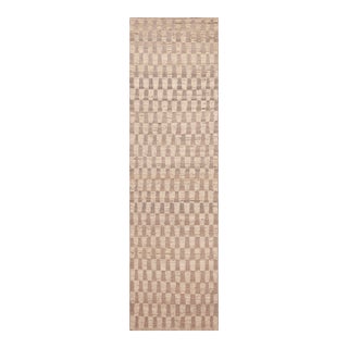 Nazmiyal Collection Modern Runner Rug For Sale